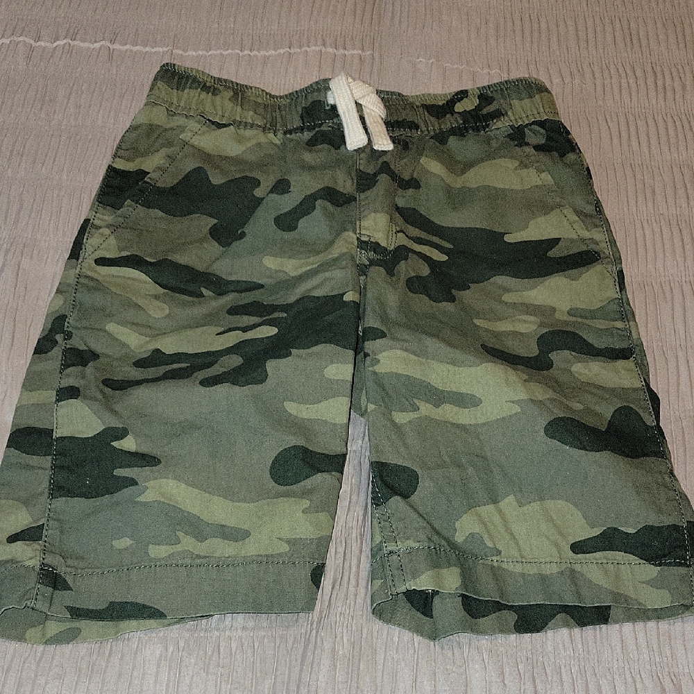 The Children's Place Green Camo Kids Shorts